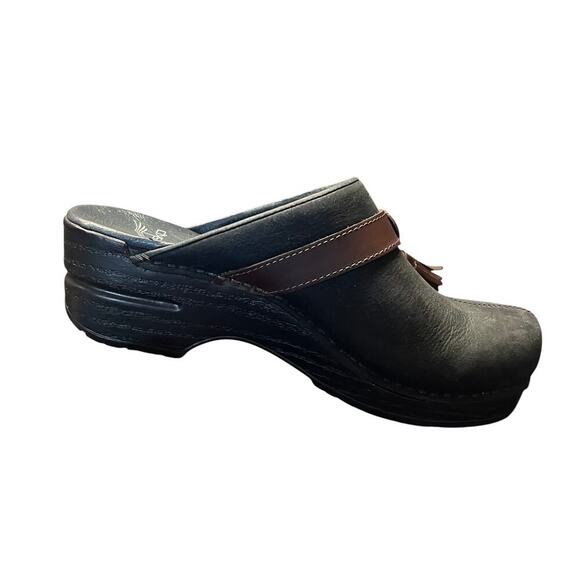 Dansko Shandi Milled Nubuck Mules Clogs Black Leather Tassels EU Size 37 (6.5-7) - Picture 5 of 10